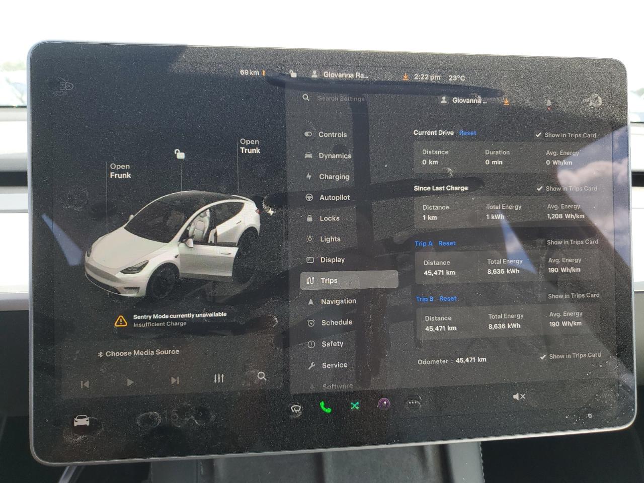 2023 Tesla Model Y VIN: 7SAYGDEE1PF709982 Lot: 69285635