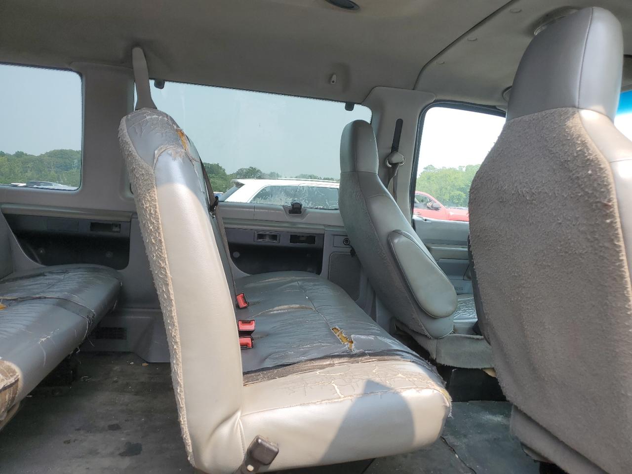 2011 Ford Econoline Wagon Xl E VIN: 1FBNE3BL5BDB05925 Lot: 66677035