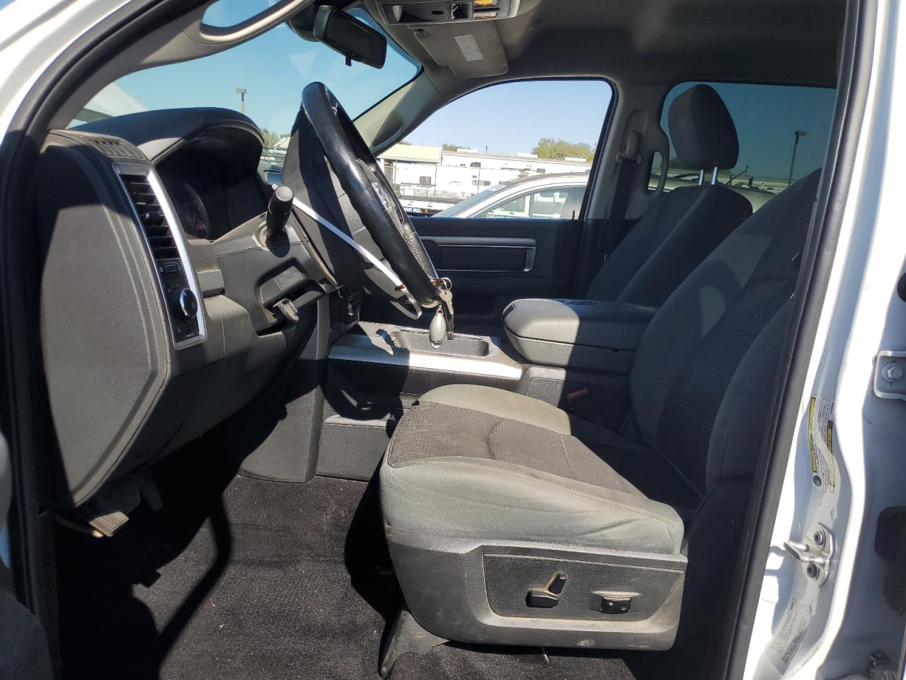 2017 Ram 2500 Slt VIN: 3C6UR5DL1HG590989 Lot: 68695145