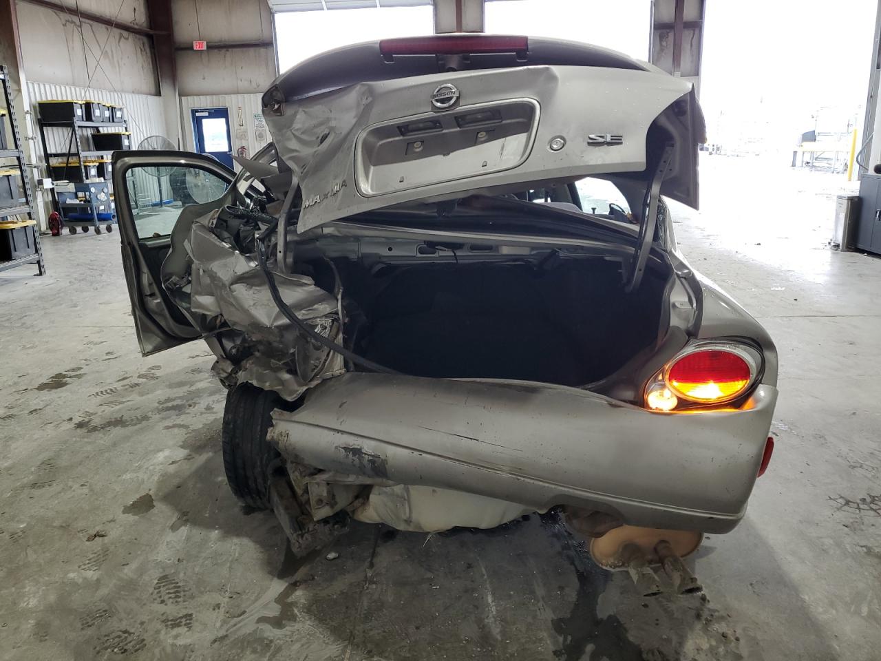 2002 Nissan Maxima Gle VIN: JN1DA31DX2T206335 Lot: 70159655