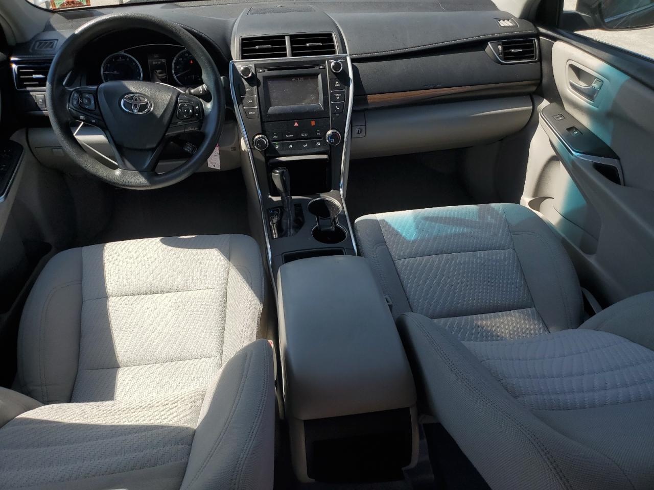 2016 Toyota Camry Le VIN: 4T1BF1FK2GU564432 Lot: 70246585