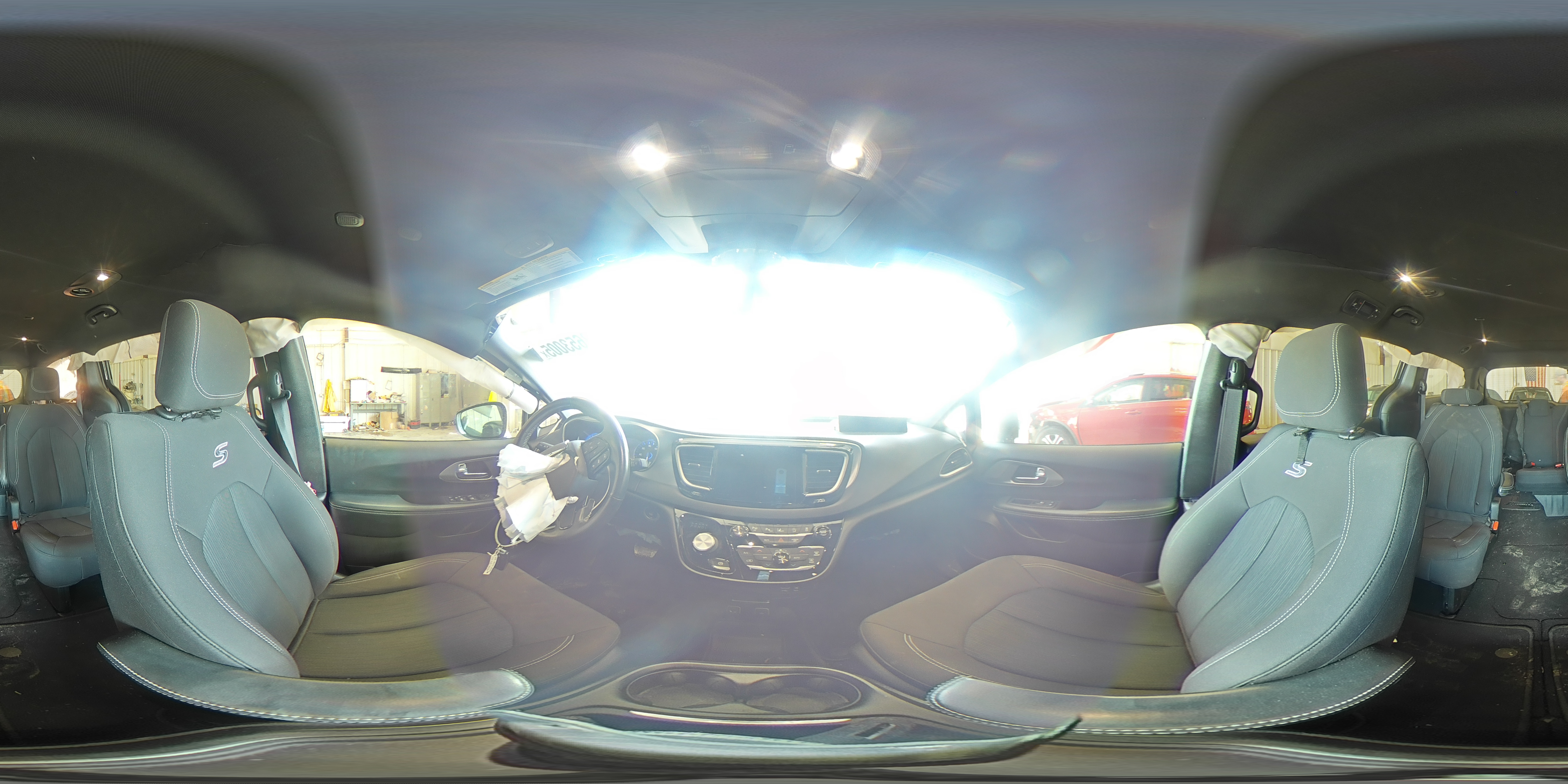 2020 Chrysler Pacifica Touring VIN: 2C4RC1FGXLR118690 Lot: 68653005