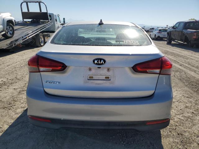  KIA FORTE 2017 Серебристый