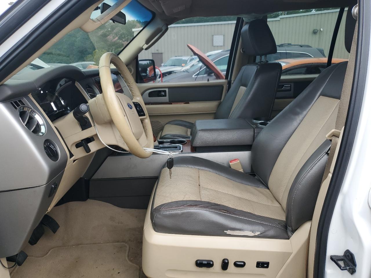 2007 Ford Expedition Eddie Bauer VIN: 1FMFU18547LA37304 Lot: 68783385