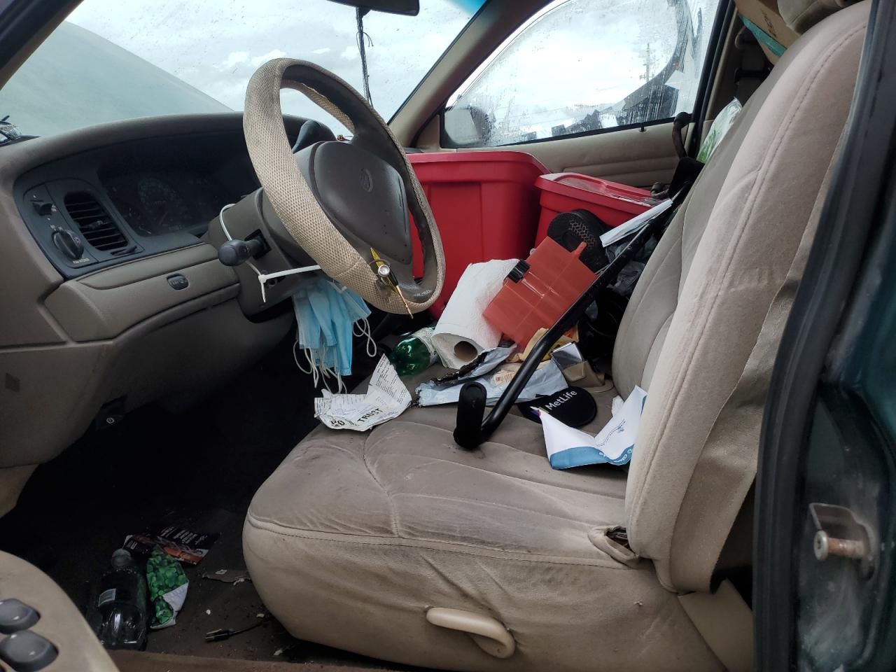 2000 Ford Crown Victoria Police Interceptor VIN: 2FAFP71W1YX163972 Lot: 84869875