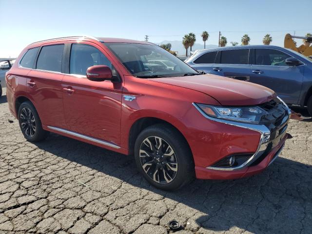  MITSUBISHI OUTLANDER 2018 Красный
