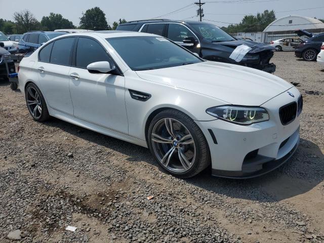 Sedans BMW M5 2015 Biały