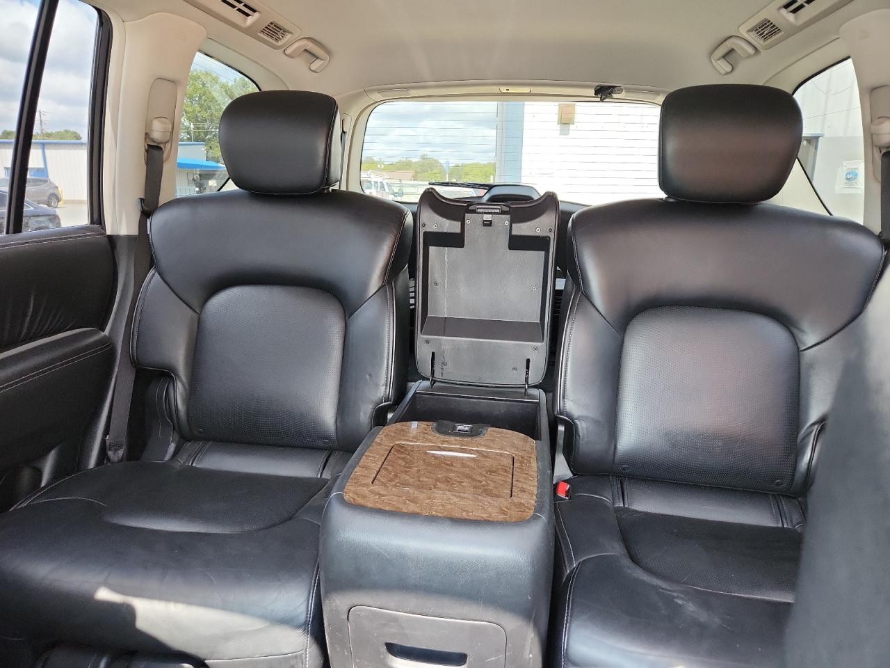 2017 Infiniti Qx80 Base VIN: JN8AZ2NE5H9153107 Lot: 70640405