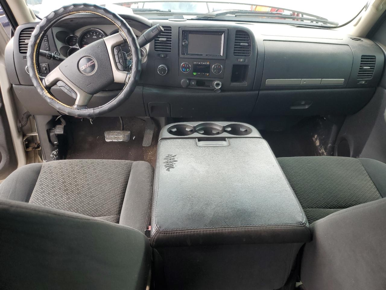 2008 GMC Sierra K1500 VIN: 3GTEK13J58G256460 Lot: 68017885