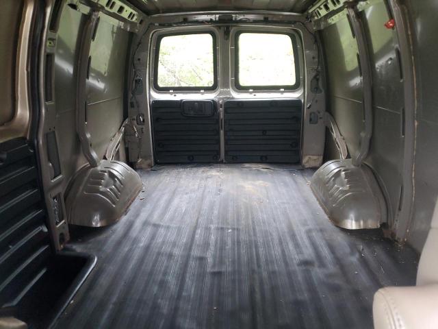 2005 GMC SAVANA G2500  