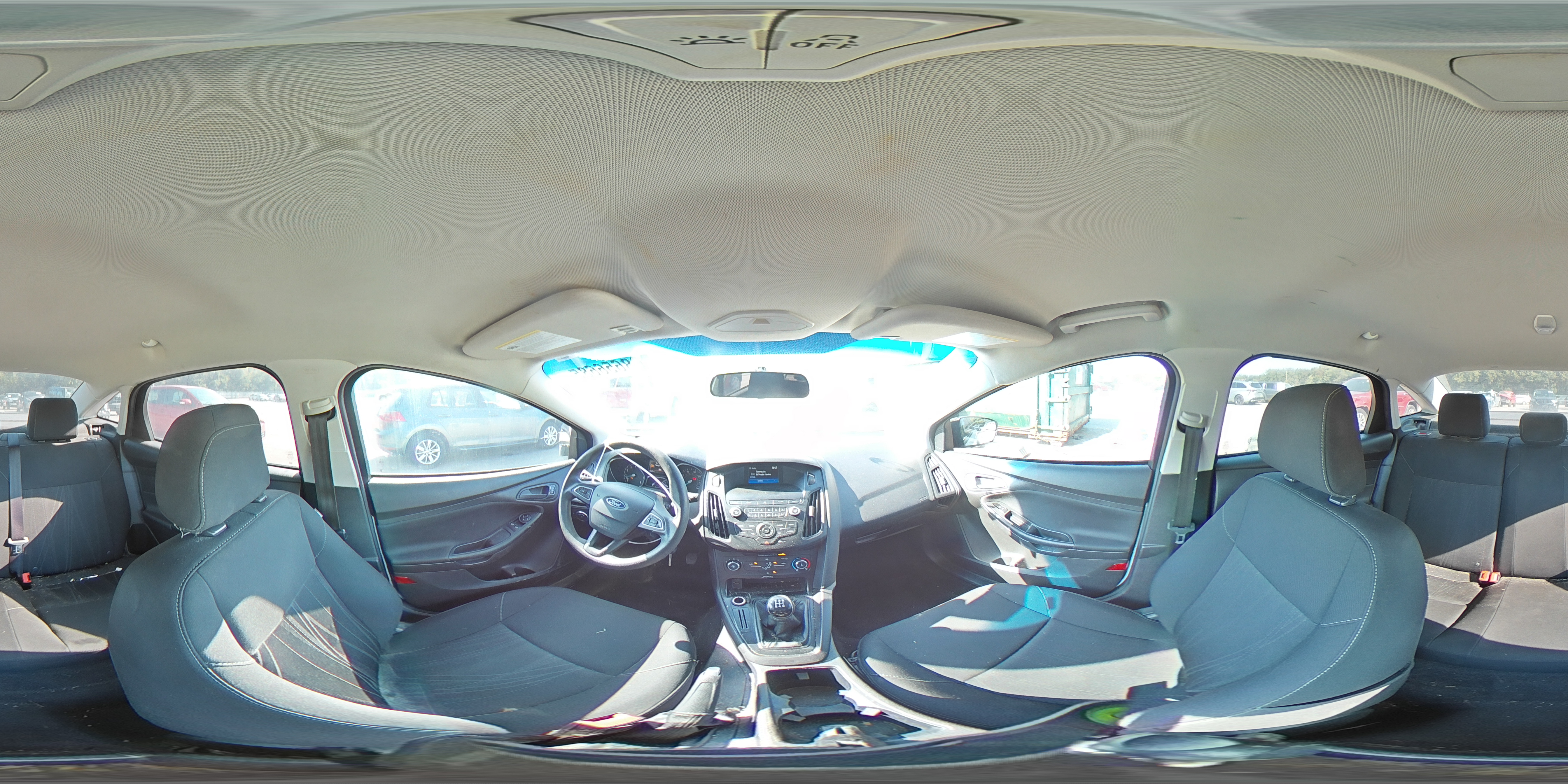 2018 Ford Focus S VIN: 1FADP3E22JL211585 Lot: 68656685