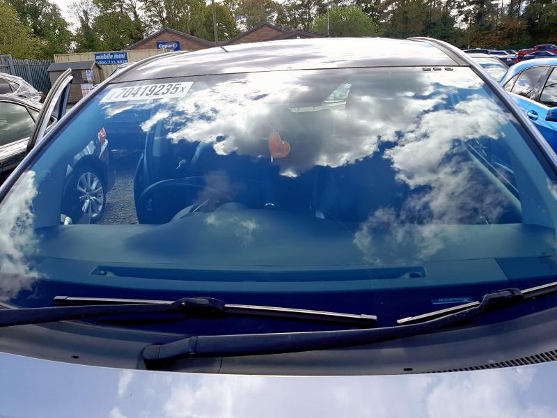 2010 TOYOTA VERSO TR