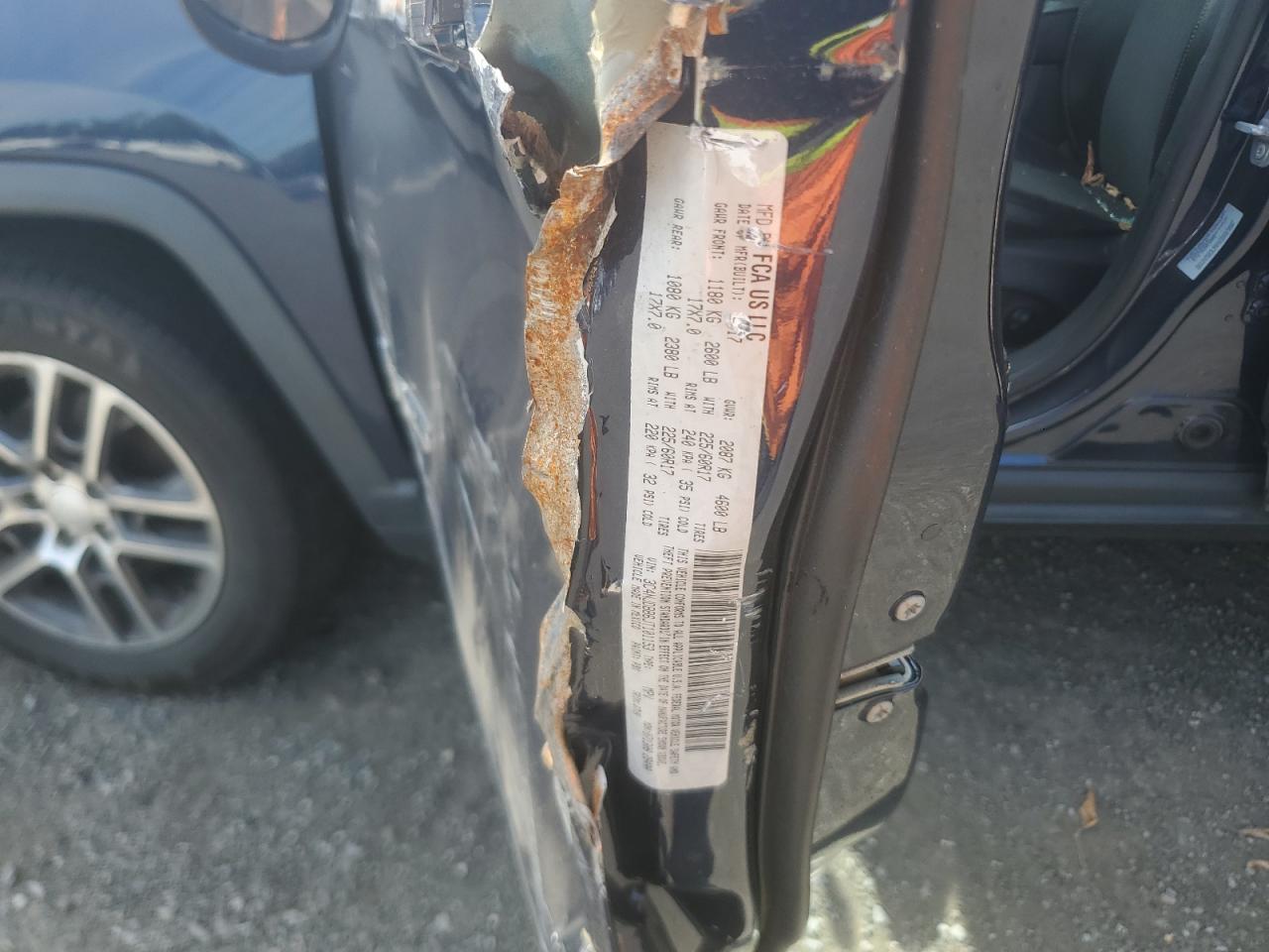 2018 Jeep Compass Latitude VIN: 3C4NJDBB6JT101153 Lot: 70584975