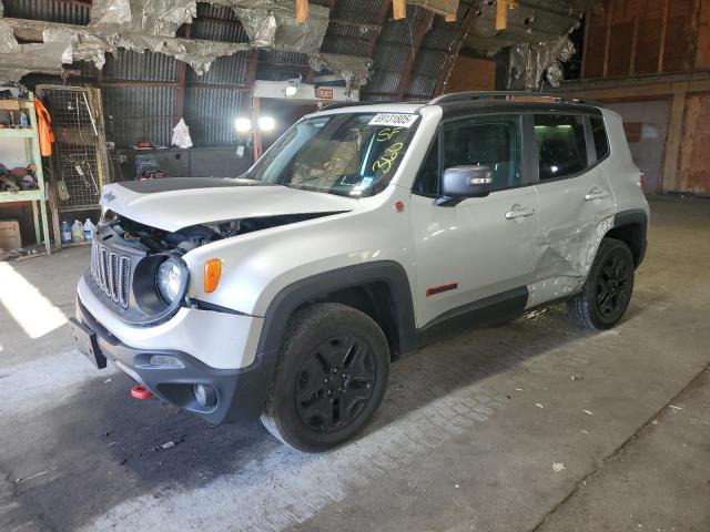  JEEP RENEGADE 2018 Srebrny