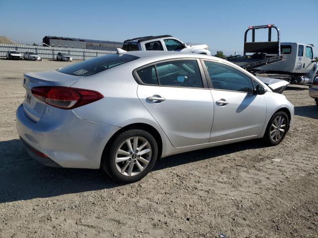  KIA FORTE 2017 Серебристый