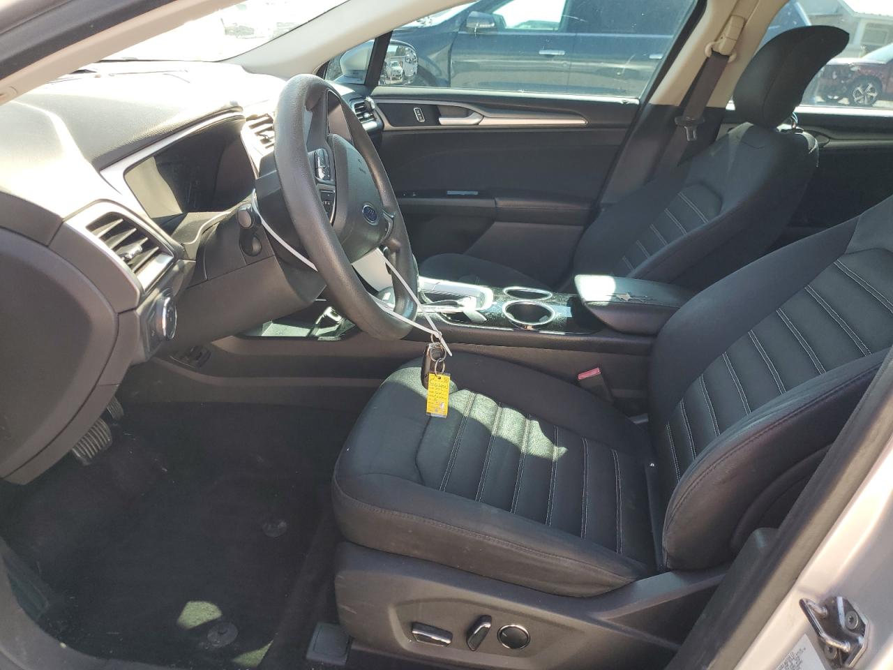 2013 Ford Fusion Se VIN: 3FA6P0HR2DR144122 Lot: 69778685