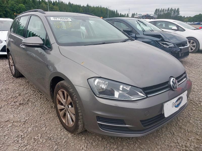 2015 VOLKSWAGEN GOLF SE BLUEMOTION TECH T 