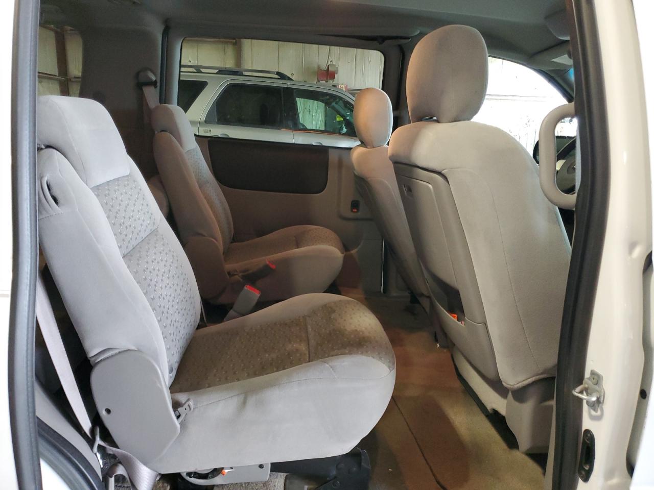 2007 Chevrolet Uplander Ls VIN: 1GNDV23117D179131 Lot: 68499905