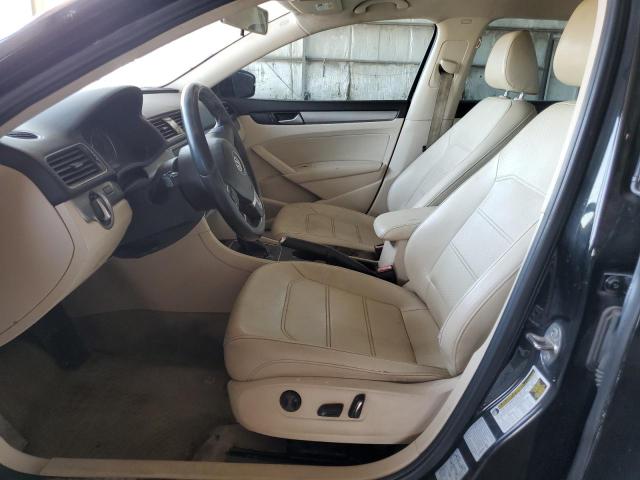 Sedans VOLKSWAGEN PASSAT 2015 Czarny