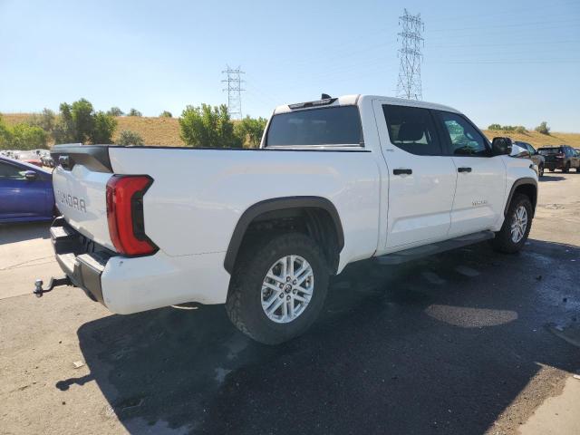 TOYOTA TUNDRA 2022 Biały