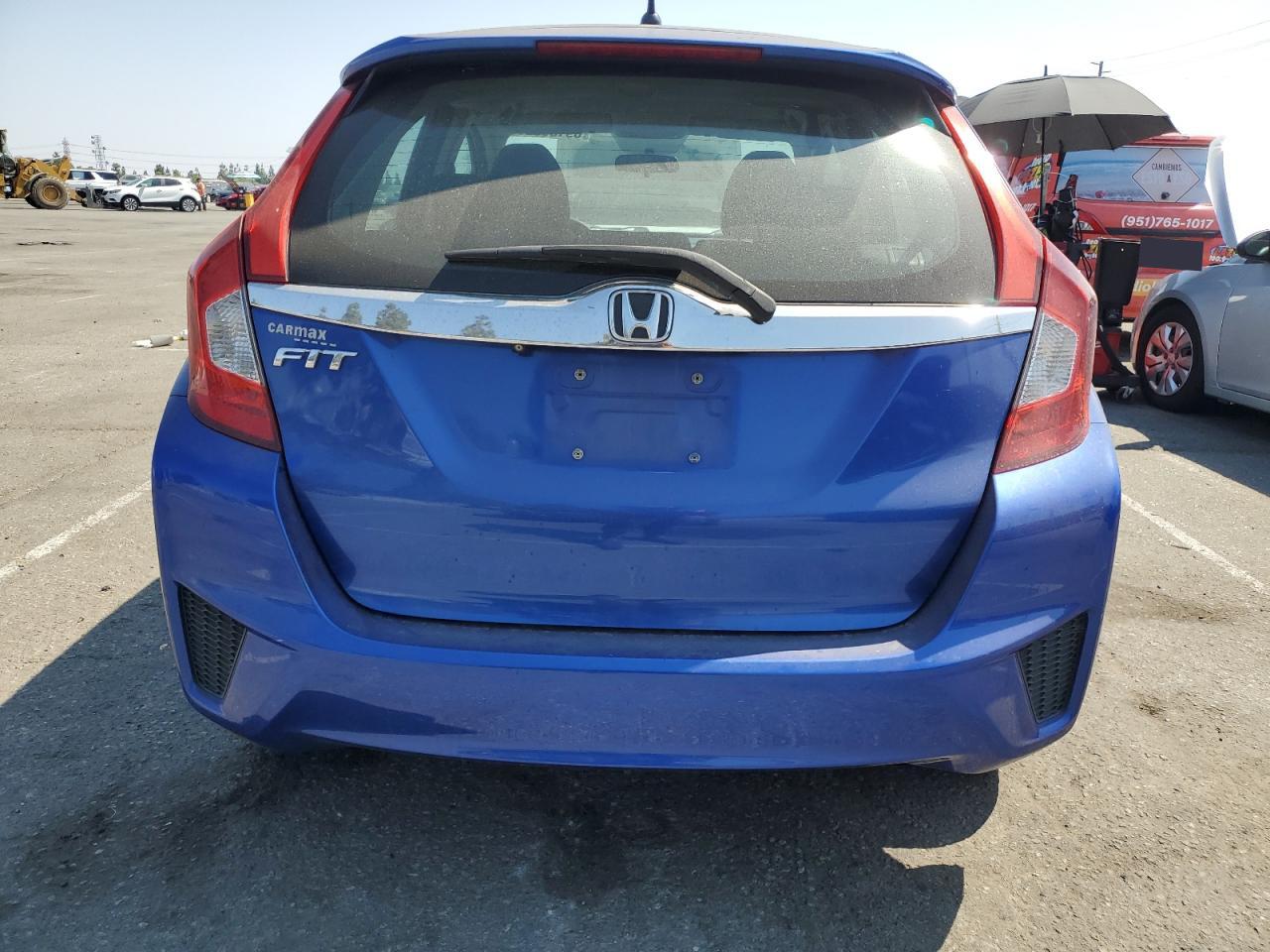 2015 Honda Fit Lx VIN: 3HGGK5H50FM739303 Lot: 69139025