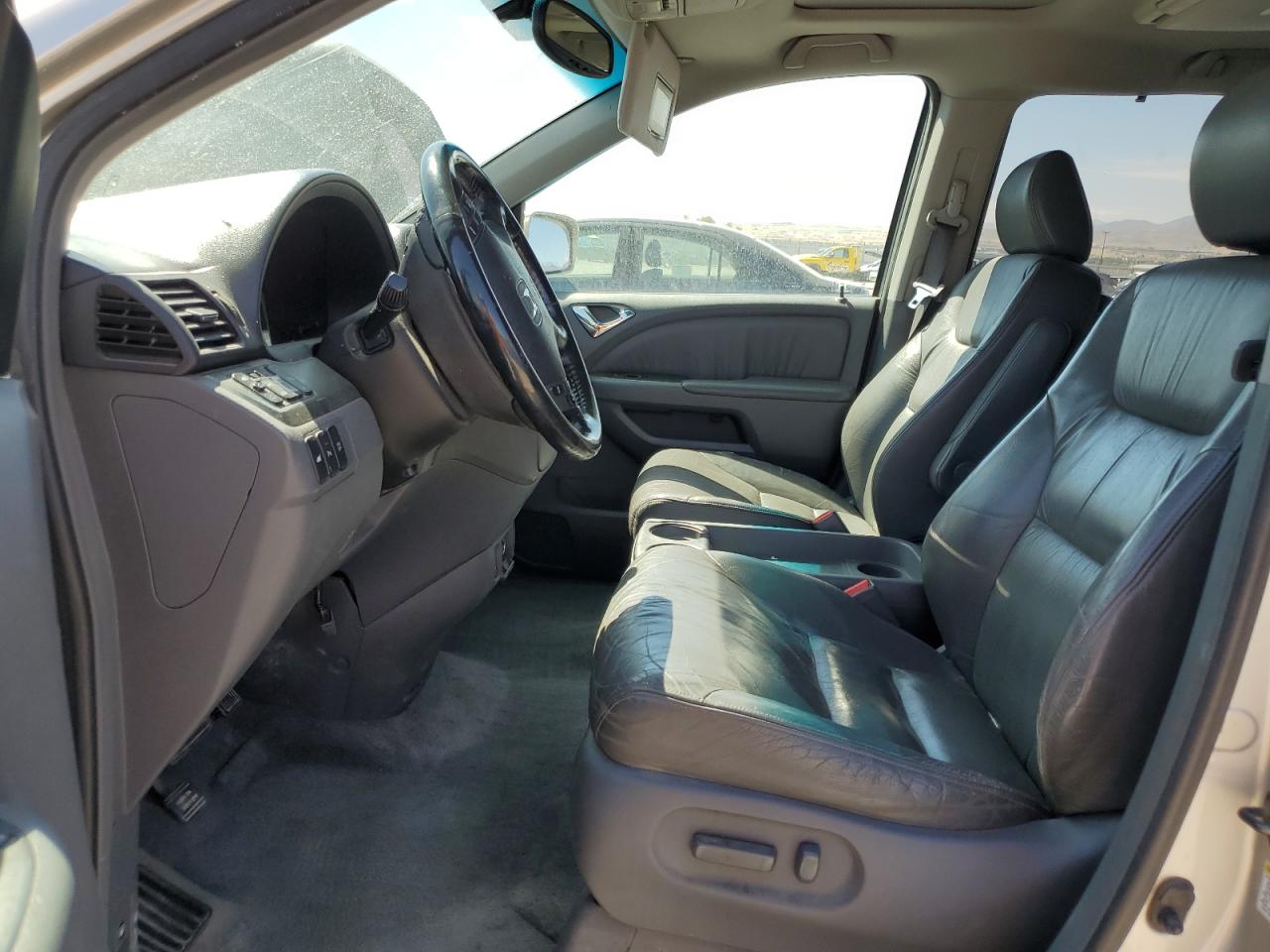 2005 Honda Odyssey Touring VIN: 5FNRL38805B024026 Lot: 69627395