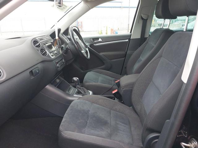 2014 VOLKSWAGEN TIGUAN MAT