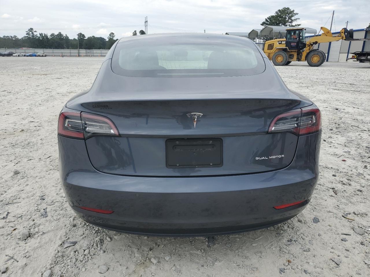 2019 Tesla Model 3 VIN: 5YJ3E1EB1KF418571 Lot: 69375415