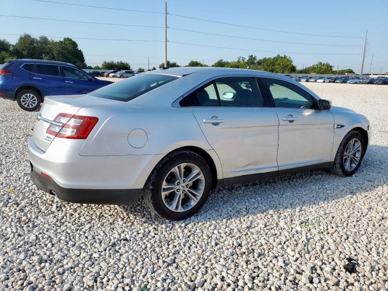  FORD TAURUS 2015 Srebrny