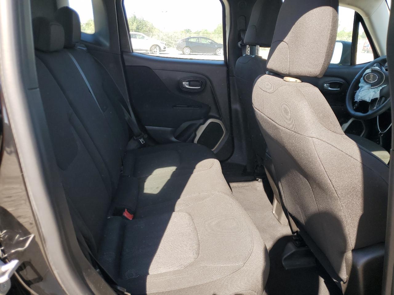 2017 Jeep Renegade Sport VIN: ZACCJAAB8HPG04725 Lot: 70249765