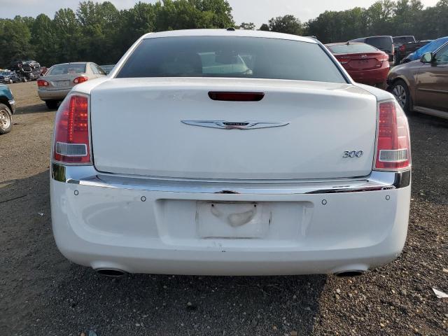 Sedans CHRYSLER 300 2014 White