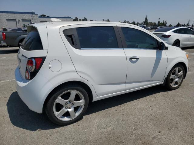 Hatchbacks CHEVROLET SONIC 2012 Biały