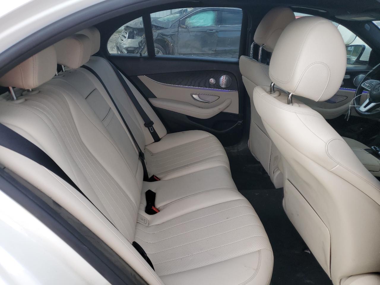 2019 Mercedes-Benz E 300 VIN: WDDZF4JB9KA555898 Lot: 69986815