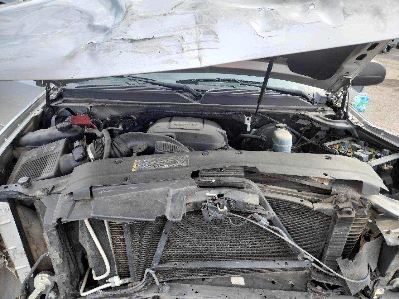 2010 Chevrolet Suburban C1500 Ls VIN: 1GNUCHE01AR192033 Lot: 70484255