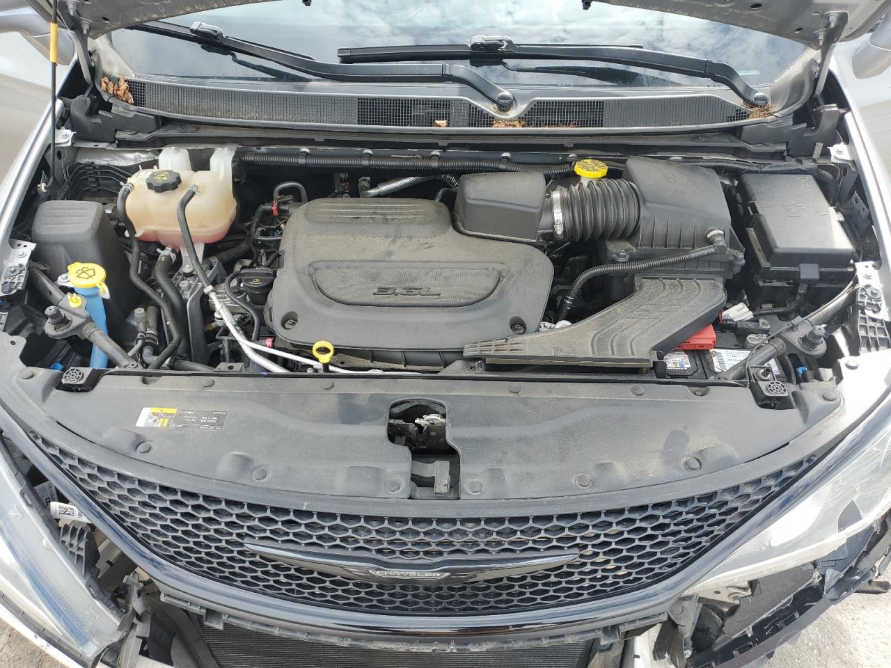 2020 Chrysler Pacifica Touring VIN: 2C4RC1FG6LR187604 Lot: 68202185