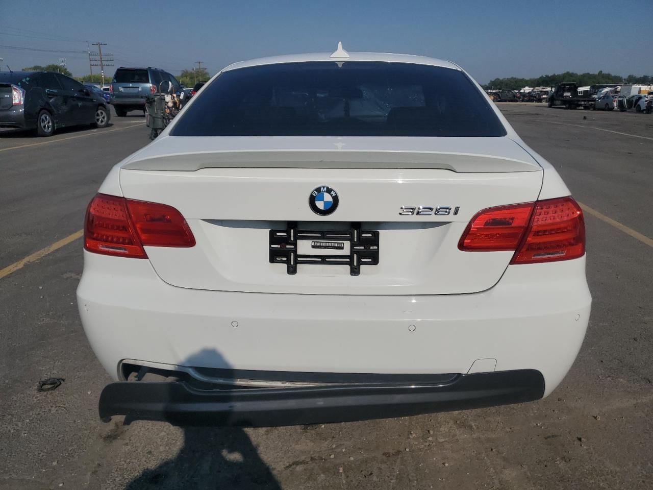 2011 BMW 328 Xi Sulev VIN: WBAKF5C52BE395779 Lot: 70771175