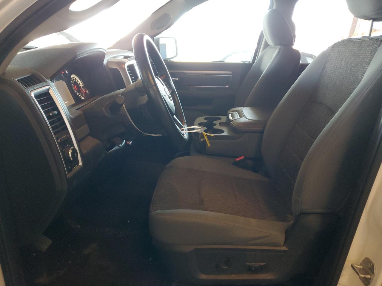 1C6RR7LM2GS297377 2016 Ram 1500 Slt