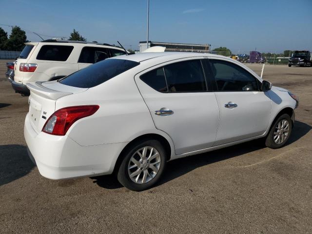  NISSAN VERSA 2017 Biały
