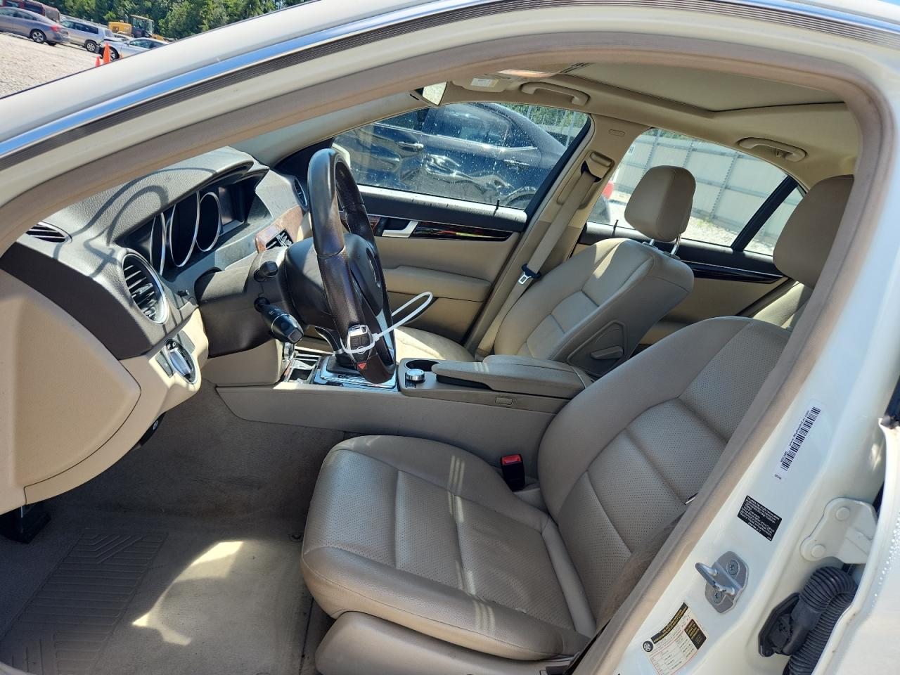 2012 Mercedes-Benz C 250 VIN: WDDGF4HB8CR217473 Lot: 69867975