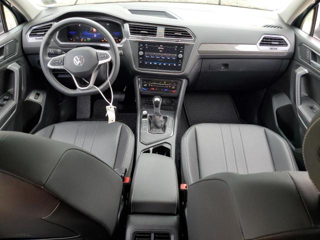  VOLKSWAGEN TIGUAN 2023 Серый