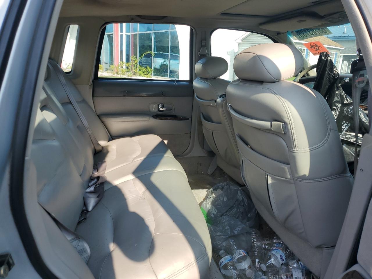 1995 Lincoln Town Car Signature VIN: 1LNLM82WXSY766237 Lot: 68703135