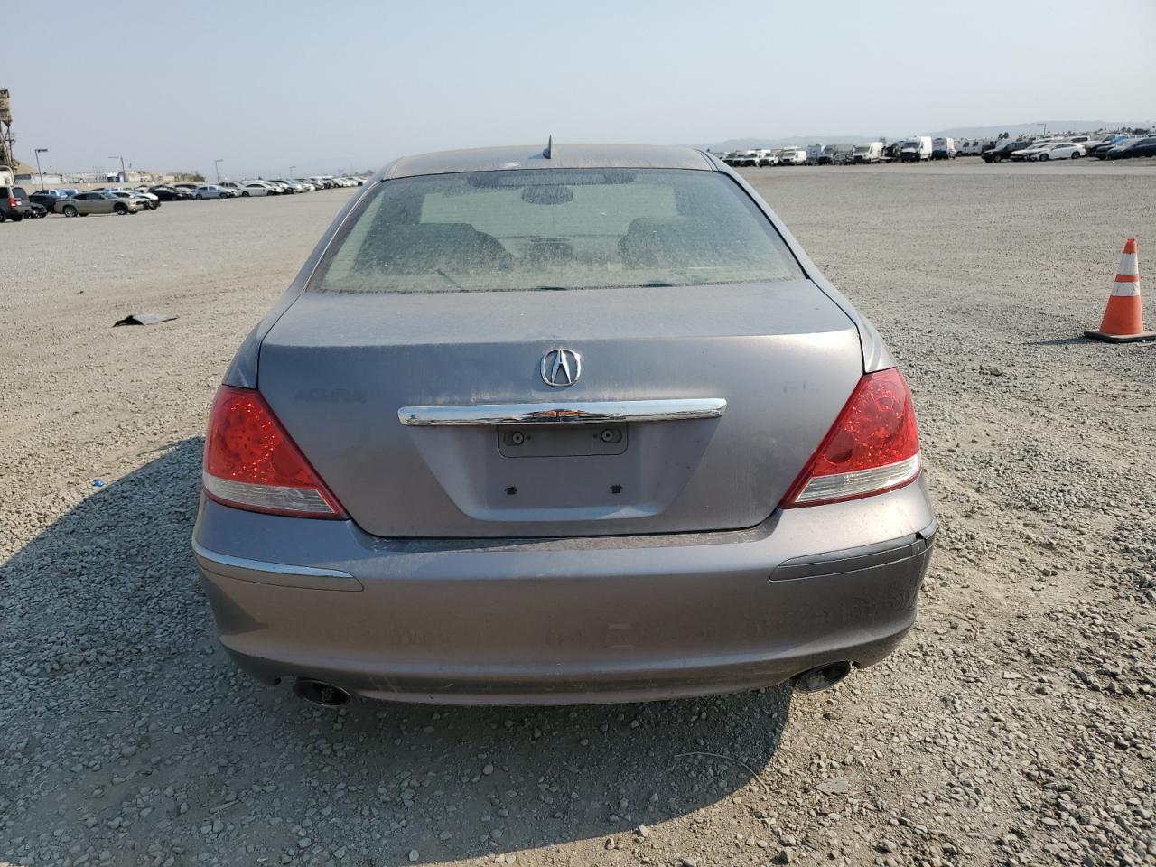 2005 Acura Rl VIN: JH4KB16505C011516 Lot: 67599205
