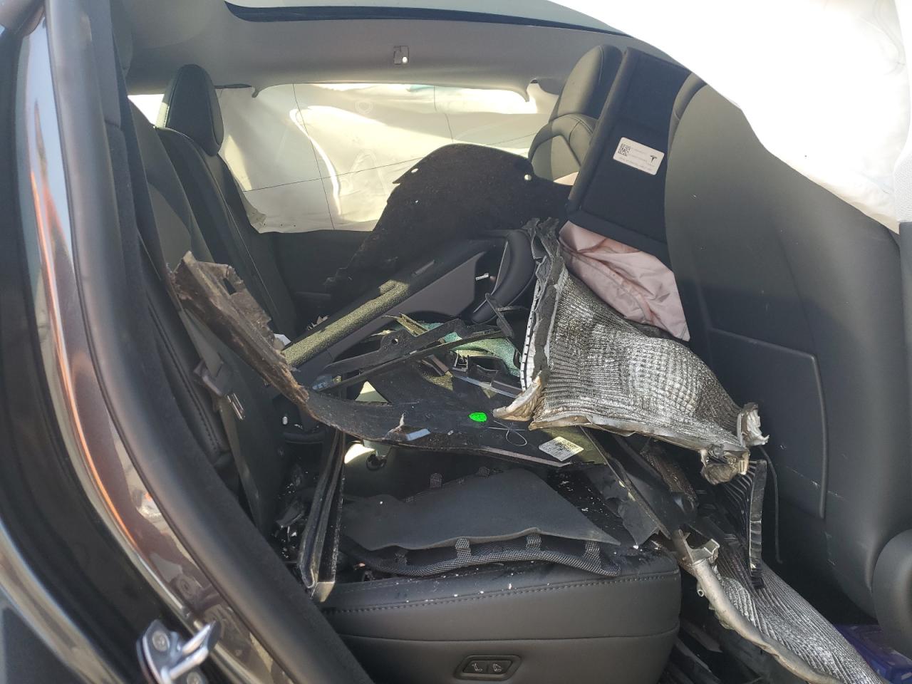 2026 Tesla Model Y VIN: 7SAYGDEE5TF366779 Lot: 67306005