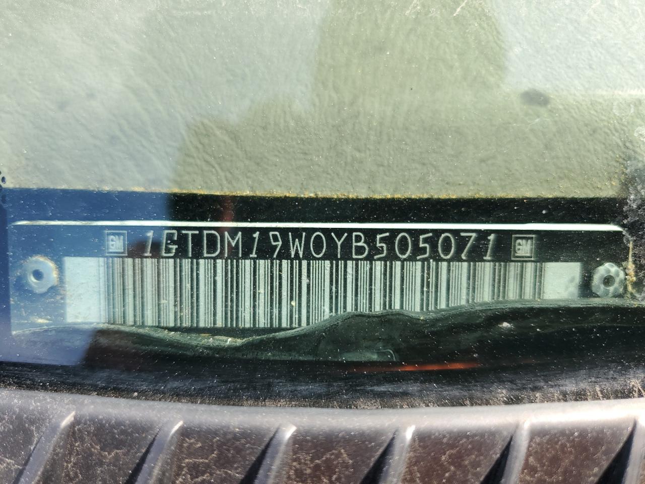 2000 GMC Safari Xt VIN: 1GTDM19W0YB505071 Lot: 69882065