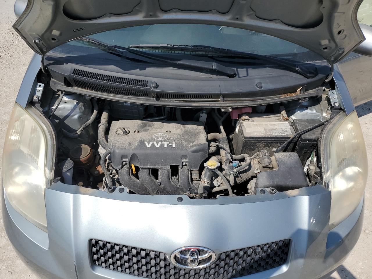 2008 Toyota Yaris VIN: JTDJT923185200598 Lot: 68918055