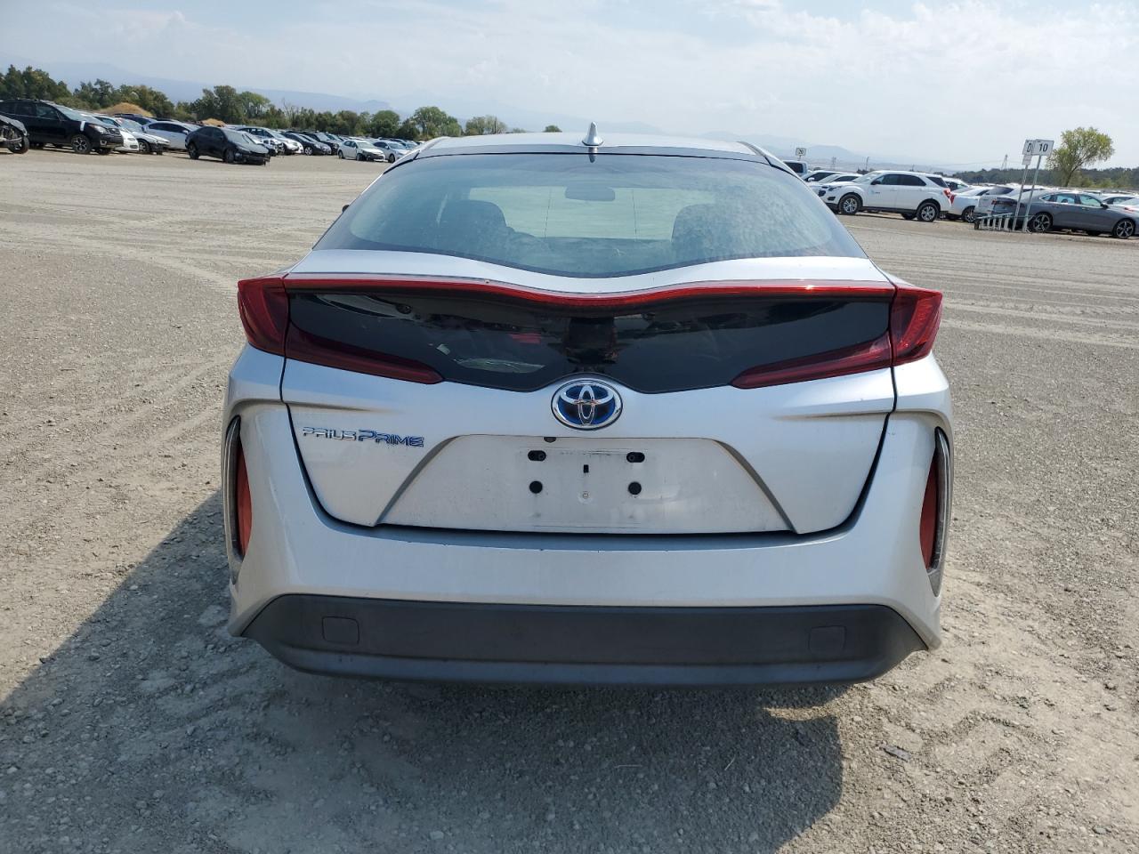 2017 Toyota Prius Prime VIN: JTDKARFP3H3006013 Lot: 70230365