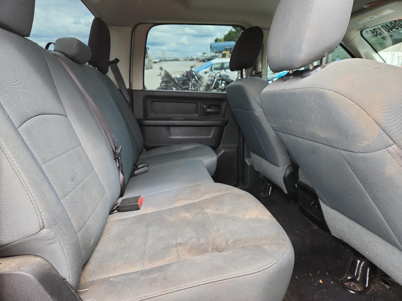 2017 Ram 1500 St VIN: 1C6RR7KTXHS844535 Lot: 70940135