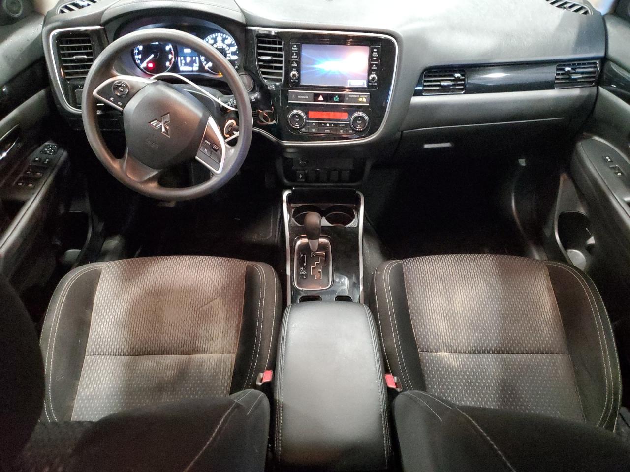 2019 Mitsubishi Outlander Es VIN: JA4AD2A3XKZ048272 Lot: 70250805