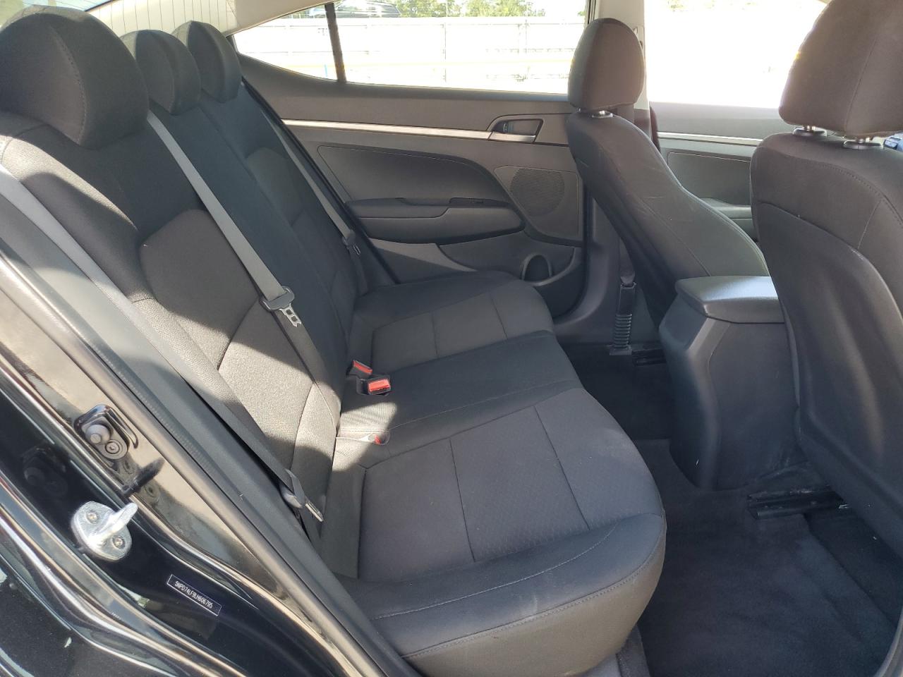 5NPD74LF9LH606795 2020 Hyundai Elantra Se