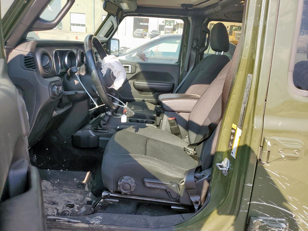 2020 Jeep Wrangler Unlimited Sport VIN: 1C4HJXDN2LW332098 Lot: 70048675